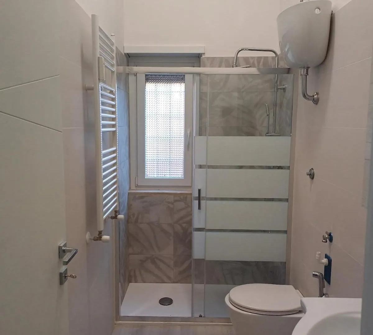 Apartment Apt Marrucini Garden Rome Italy