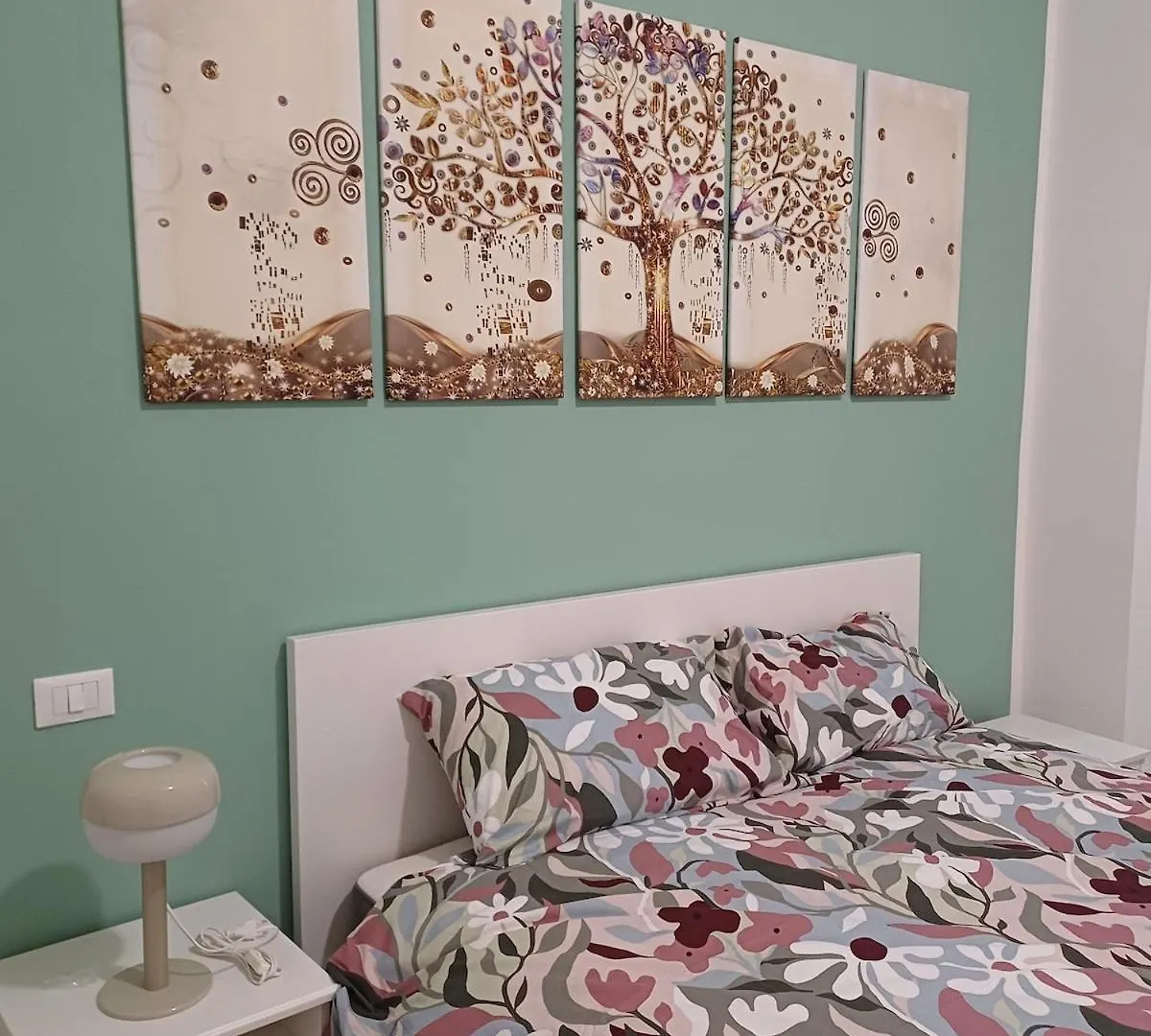 Apt Marrucini Garden Rome Apartment