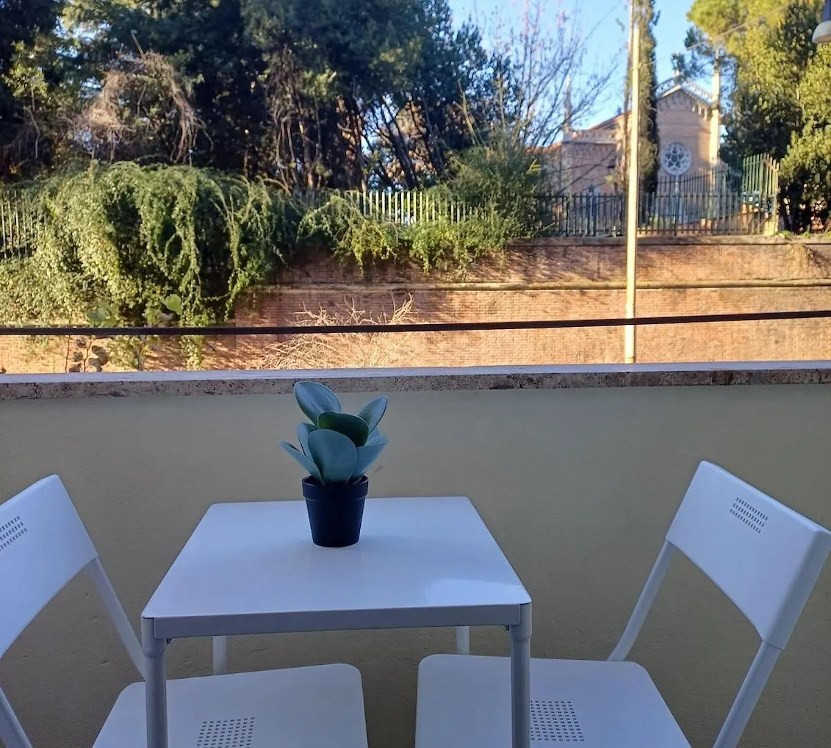 Apartment Apt Marrucini Garden Rome Italy