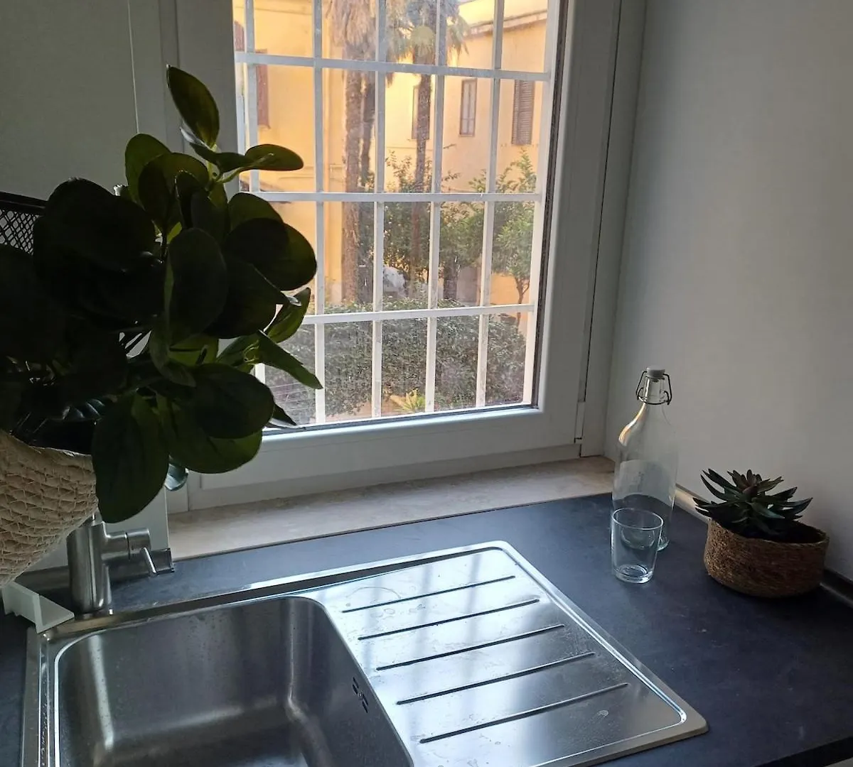 Apt Marrucini Garden Rome Apartment
