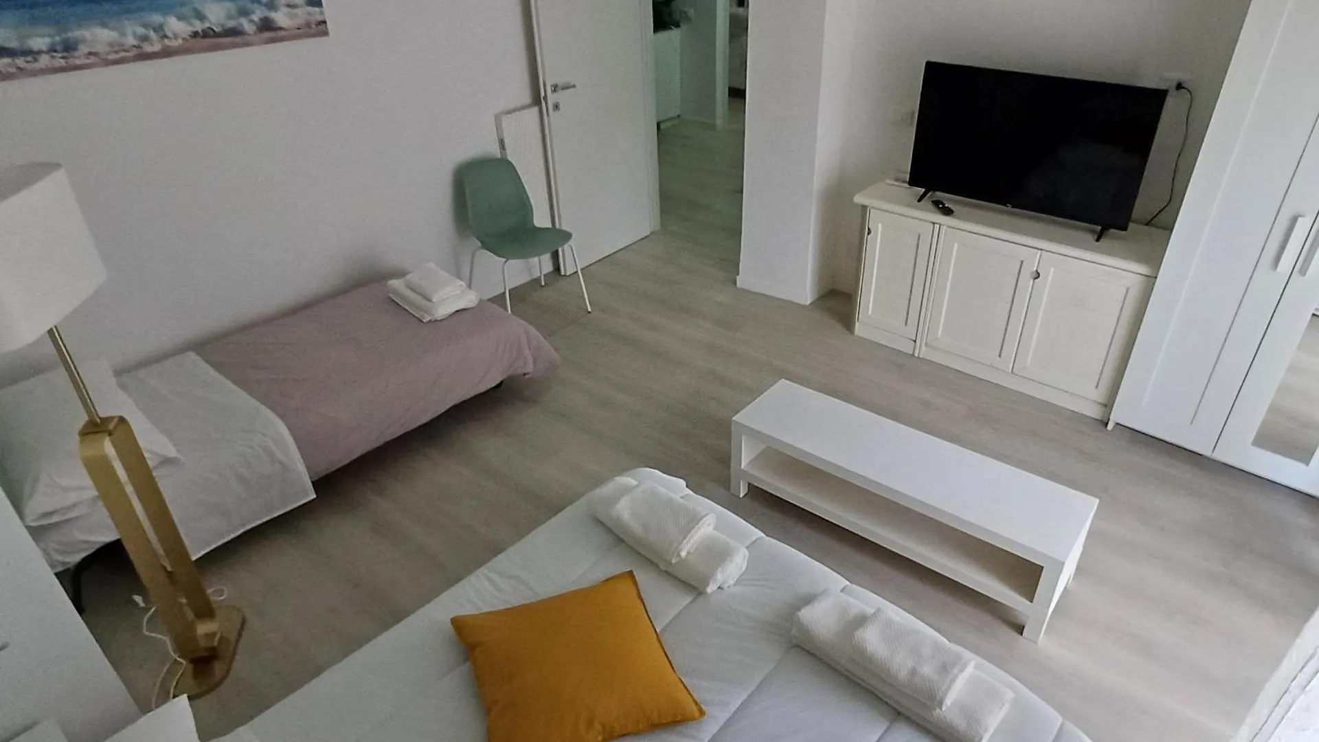 Apt Marrucini Garden Rome Apartment