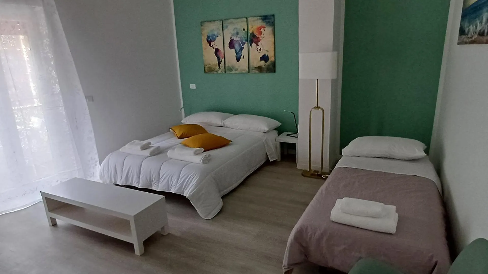 Apartment Apt Marrucini Garden Rome